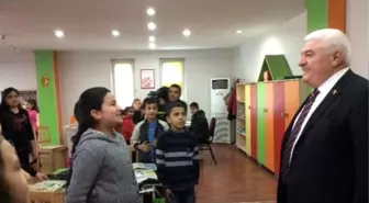 CHP'li Milletvekili Ekici'den Okuma Projesi'ne Destek