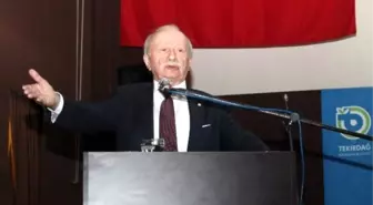 Duayen Gazeteci Oktay Ekşi, Çalışan Gazeteciler Günü'nde Tekirdağ'da