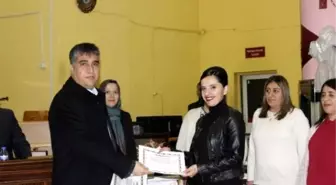 Hanımların El Emeği Göz Nuru Eserleri Sergilendi