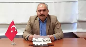 Akademisyenlere Eleştiri