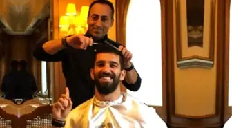 Arda Turan, Berberini İspanya'ya Getirtti, En Enlü Mekanda Traş Oldu