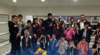 Hatay'ı Temsil Edecek Muay Thai Sporcuları Belirlendi