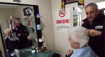 Yarım Asırlık Berberin Yarım Asırlık Müşterisi
