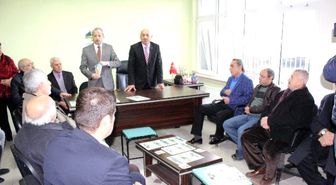 Ağın Belediyesinden Aka Derneğine Plaket
