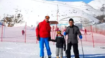 Bitlis'te Kayak Sezonu Başladı