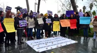 Antalya'da Hdp'li Kadınlar Operasyonları Protesto Etti