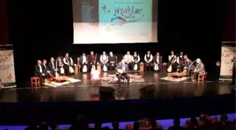 Sultanbeyli'de Âşıkların Atışması Renkli Anlara Sahne Oldu