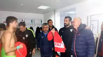 Manisa Büyükşehir Belediyespor Suyla Kaplı Sahadan 3 Puan Çıkardı