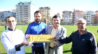 Alanya Kaymakamı'ndan '6-0' Tatlısı