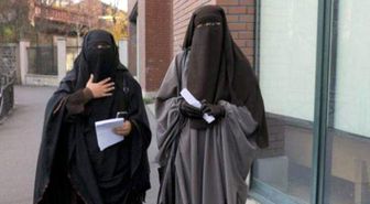 Mısır'da Öğretim Görevlilerine Peçe Yasağı Getirildi