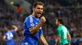 Chelsea Ivanovic'le Uzatıyor