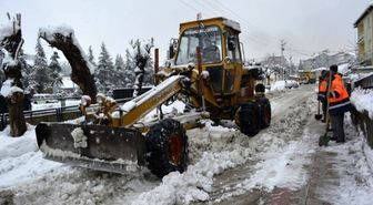 Tavşanlı Belediyesi Yoğun Kar Yağışının Ardından Tüm Birimleriyle Alarma Geçti