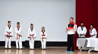 Foçalı Taekwondocular Kemer Heyecanı Yaşadı