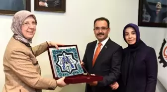 Bakan Ramazanoğlu'ndan Uşak'a Açık Çek