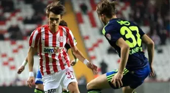Fenerbahçe, Antalyaspor ile 0-0 Berabere Kaldı