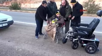 Hatay Bacaklarını Kaybeden Türkmen Gence Yardım Eli Uzandı