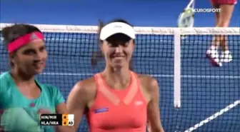 Çift Kadınlarda Şampiyon Hingis-Mirza