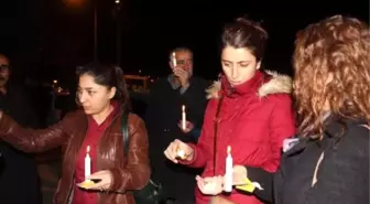 Şanlıurfa'da Sağlıkçılardan Mumlu Eylem