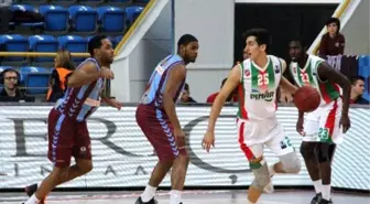 Pınar Karşıyaka, Trabzonspor Medical Park'ı 76-43 Yendi