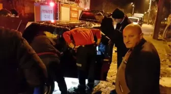 Dursunbey'de Araç Kundaklandı
