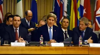 John Kerry'den Dışişleri Bakanlığı Müsteşarı Sinirlioğlu'na 'Yumruk' Şakası