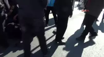 Yaralanan Kızını Gören Baba Sinir Krizi Geçirdi