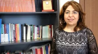 Yrd. Doç. Dr. Hatice Yalçın: 'Başarılar Hediye ile Ödüllendirilmemeli'