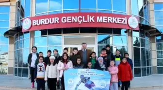 Burdurlu Gençler, Kayak Yapmayı Öğreniyor