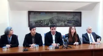 Demirtaş: Cizre'de Ortaya Çıkabilecek Tablo Geri Dönülmeyecek Köprü Yıkılmasına Yol Açabilir