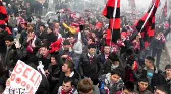 Linyitspor'un Efsane Taraftar Grubu Geri Dönüyor