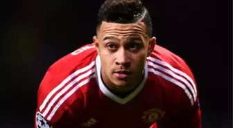 Depay'a Sevgili Desteği