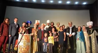 Sultan Harem Taht Kösem Tiyatro Oyunu Tekirdağ'da Sahnelendi