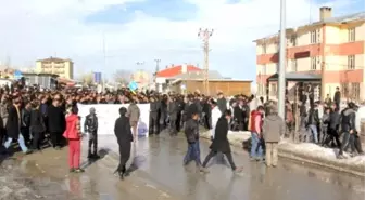 Başkale'de 'Cizre' Protestosu