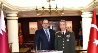 Katar Savunma Bakanı Genelkurmay Karargahı'nda