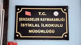 Şehzadeler'de Öğrencilere Süt Dağıtıldı