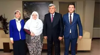 Başkan Karaosmanoğlu, 'Zeynep Başkan Herkese Örnek Olmalı'