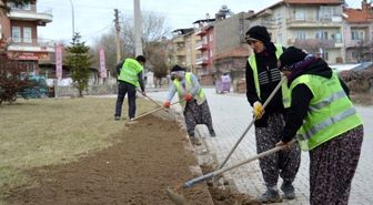 Tavşanlı'daki Parklarda Bakım Çalışmaları