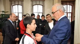 Başkan Yılmaz, Başarılı Judocuları Ödüllendirdi