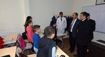 Yeşilyurt Belediyesi'nden Suriyeli Öğrencilere Kırtasiye Yardımı