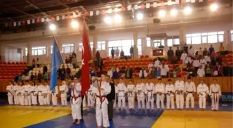 Anadolu Yıldızlar Ligi Judo Yarı Final Müsabakaları Tokat'ta Başladı