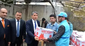 Türkiye Diyanet Vakfının İnsani Yardım Tırı Kırıkhan'da