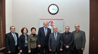 Karaçay Balkar Kültür ve Yardımlaşma Derneği Üyelerinden Vali Tuna'ya Ziyaret