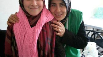 Kırıkhanlı Kadınlar, Türkmenler İçin Bere ve Atkı Örüyor