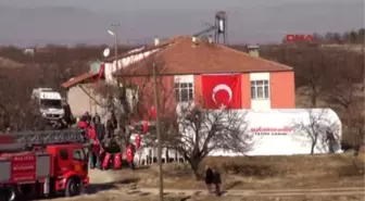 Malatya Şehit Astsubayın Ailesinin Ait Evin Yolu Bile Yok