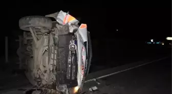 Ambulansla Taksi Çarpıştı; 1 Ölü, 4 Yaralı