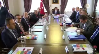 Başbakan Davutoğlu Ankara Valiliğinde İl Brifingi Aldı