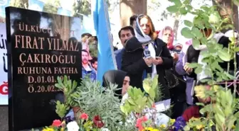 Fırat Çakıroğlu, Ölümünün Birinci Yılında Mezarı Başında Dualarla Anıldı