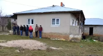 Şehit Evi Yasta, Şehidini Bekliyor