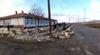 Acıgöl'de Yol Genişletme ve Yeni Su Kuyusu Çalışmaları Yapıldı