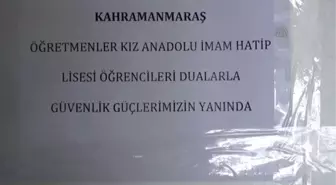 Öğrencilerden Güvenlik Güçlerine Cevşen